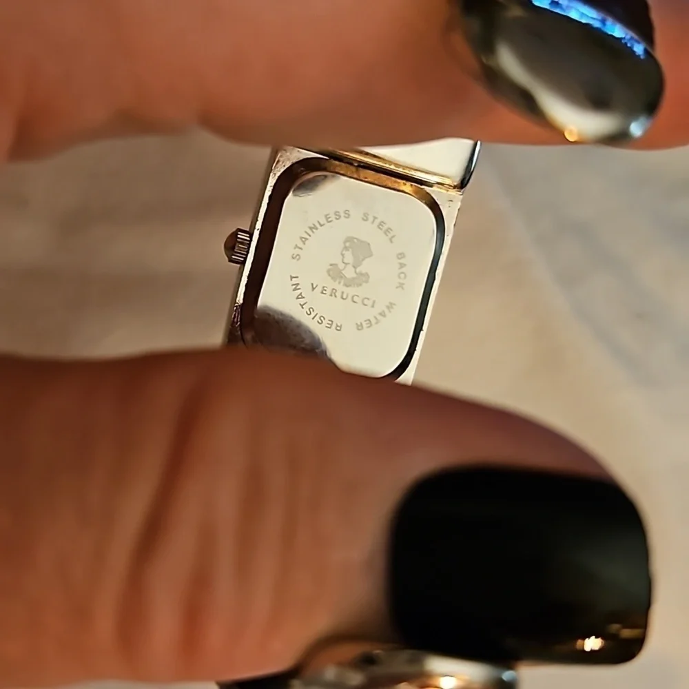 3/$30 VTG VERUCCI 1990s Bracelet Watch